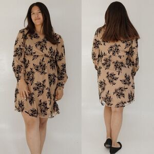 NWT Mikarose Faux Wrap Dress Size 4XL Tan Velvet Floral Long Sleeve Lined